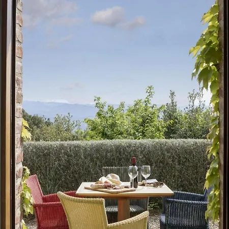 Sleeps 6 Pool Air Con Wifi *