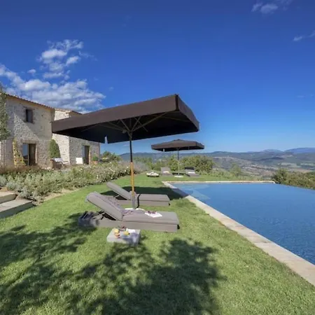 Sleeps 6 Pool Air Con Wifi